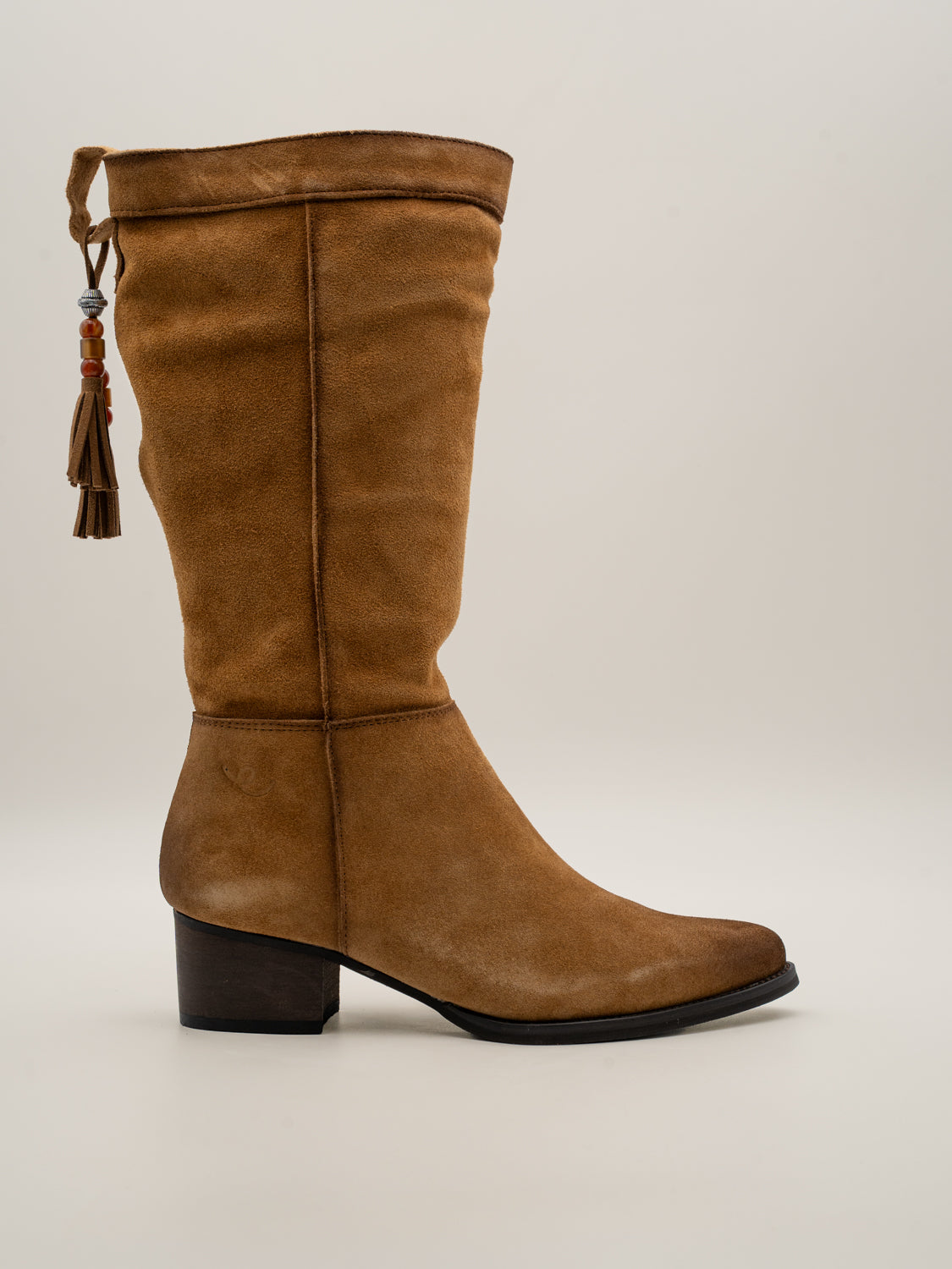 Botas altas MUNA 26E865 camel con detalle decorativo de Elena Bloom